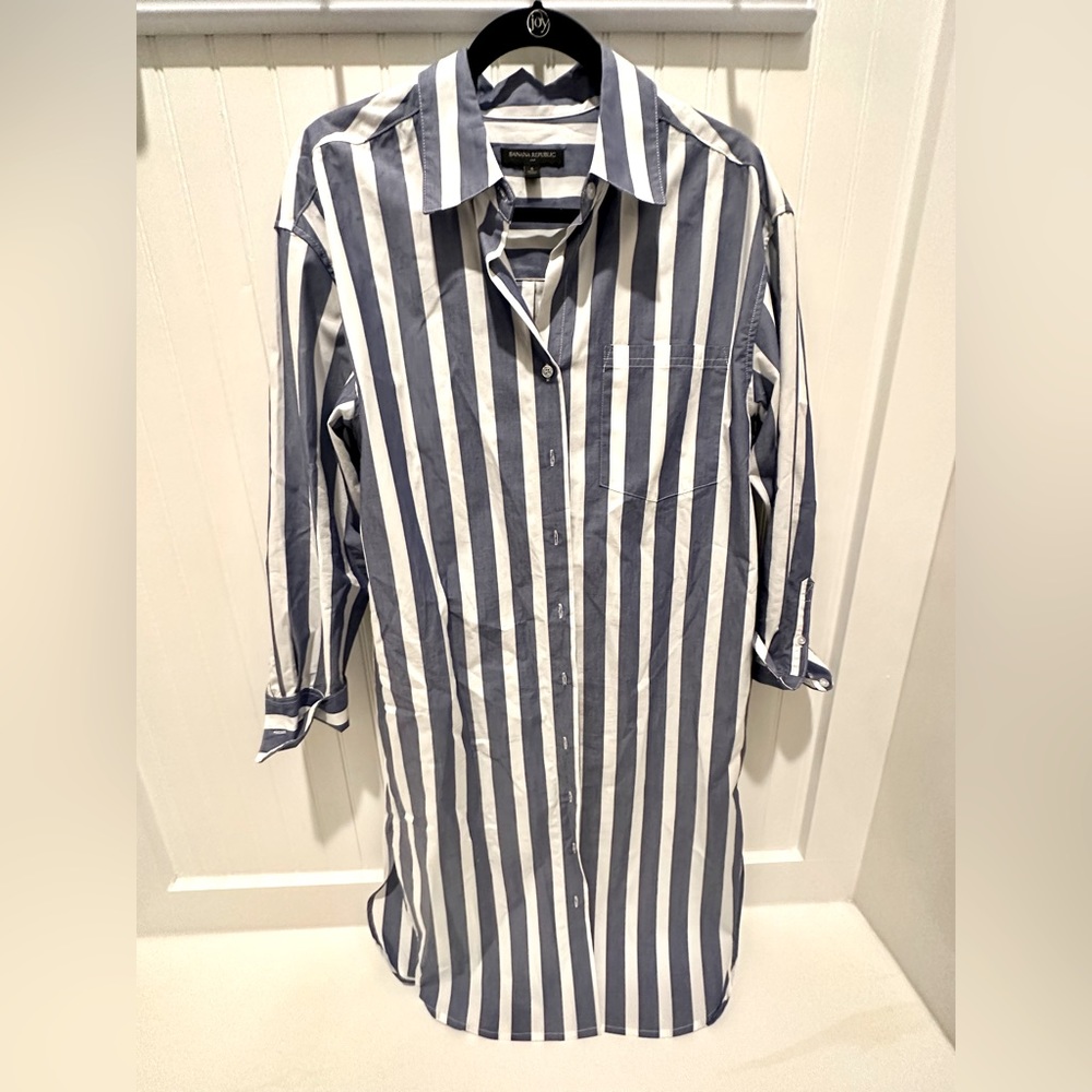 Banana Republic Shirt dress .. size Small .. very good condition.